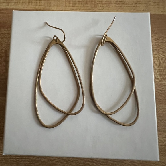 Modern and Cool Double loop gold tone dangle earrings - Picture 1 of 3